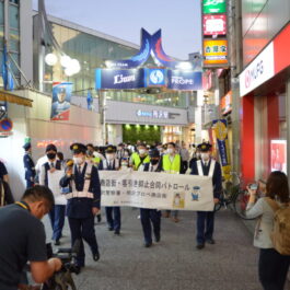 所沢プロぺ商店街と所沢警察署で合同パトロール